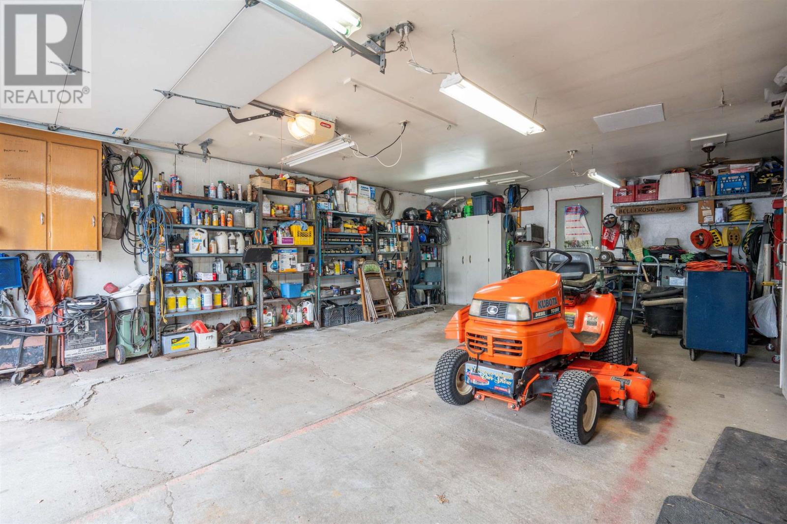 98 Whispering Pines Rd Property Photo 30