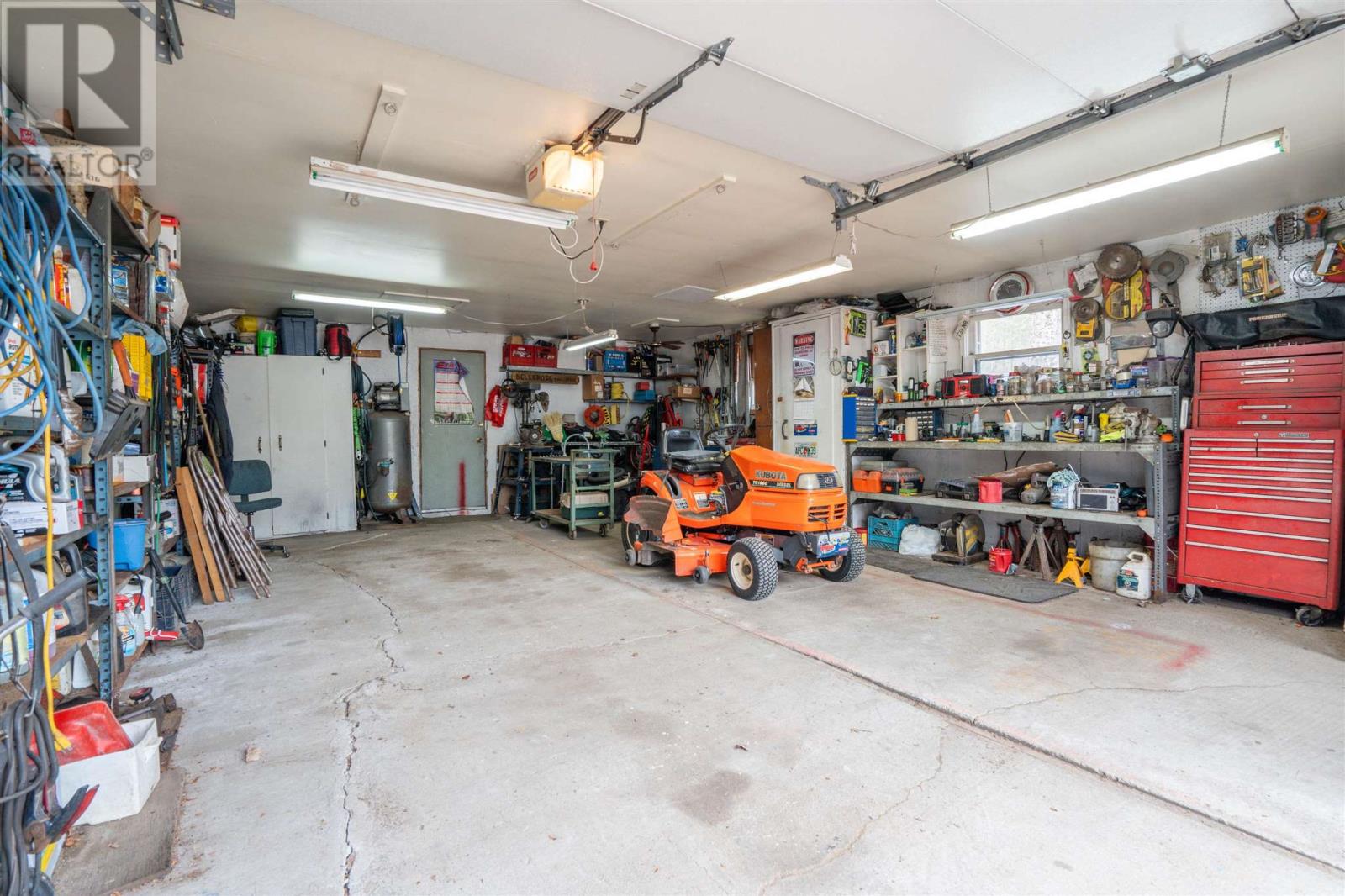 98 Whispering Pines Rd Property Photo 31