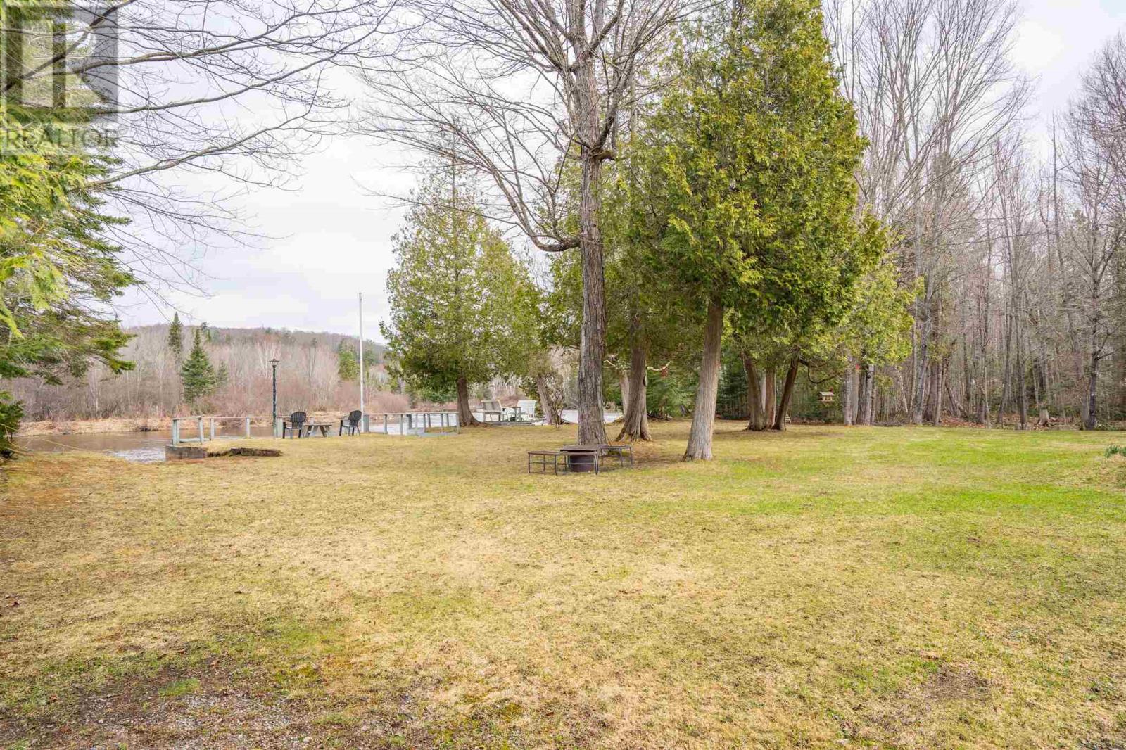 98 Whispering Pines Rd Property Photo 33