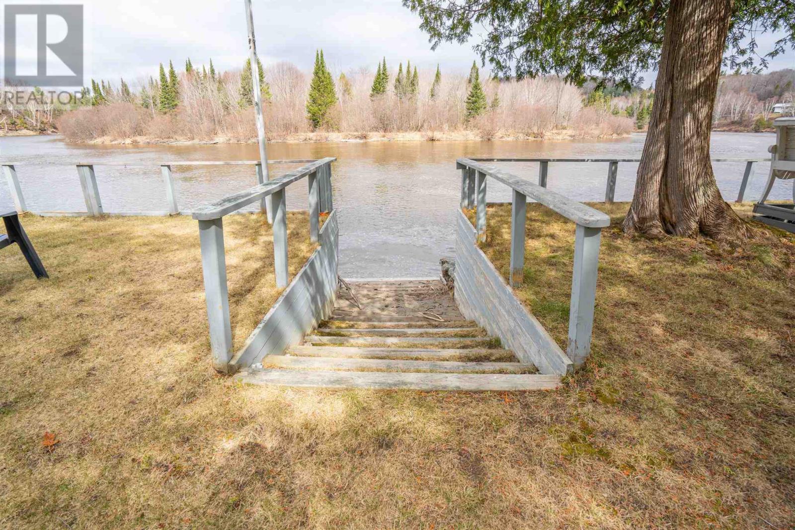 98 Whispering Pines Rd Property Photo 35