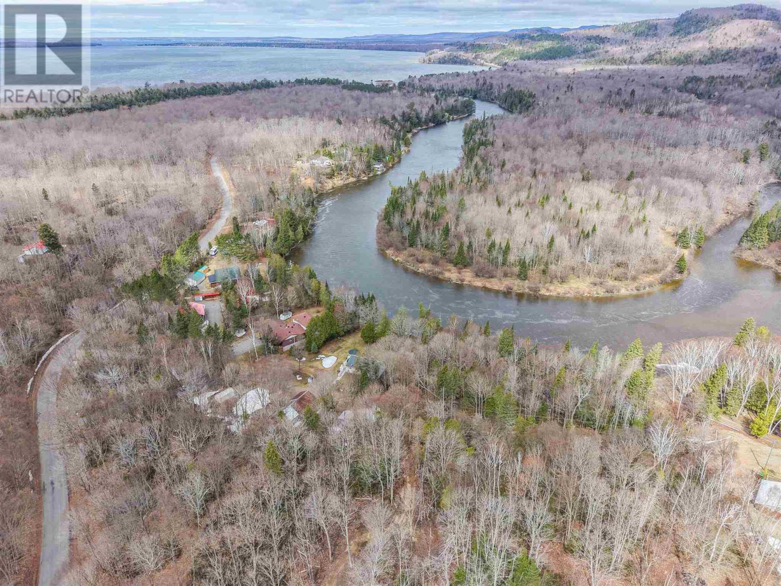98 Whispering Pines Rd Property Photo 37