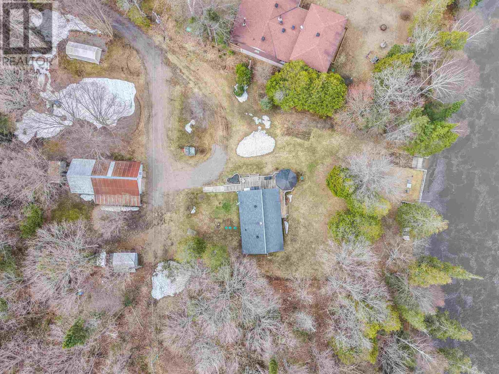 98 Whispering Pines Rd Property Photo 41