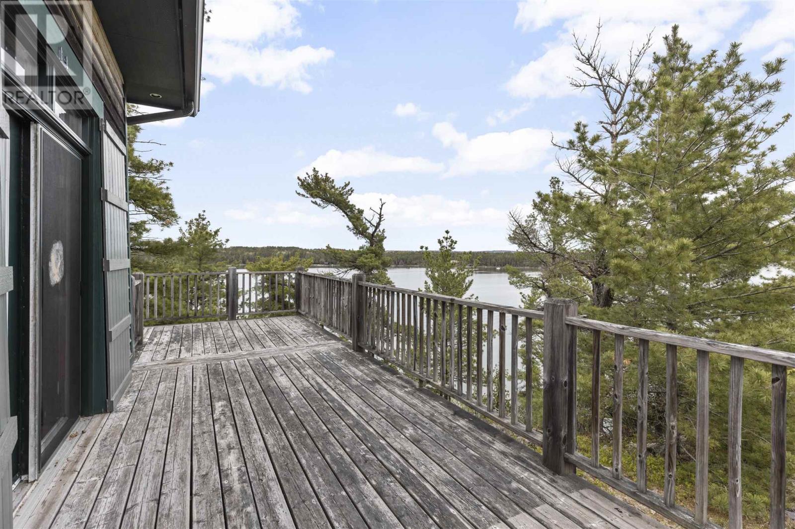 . Picture Island Property Photo 10