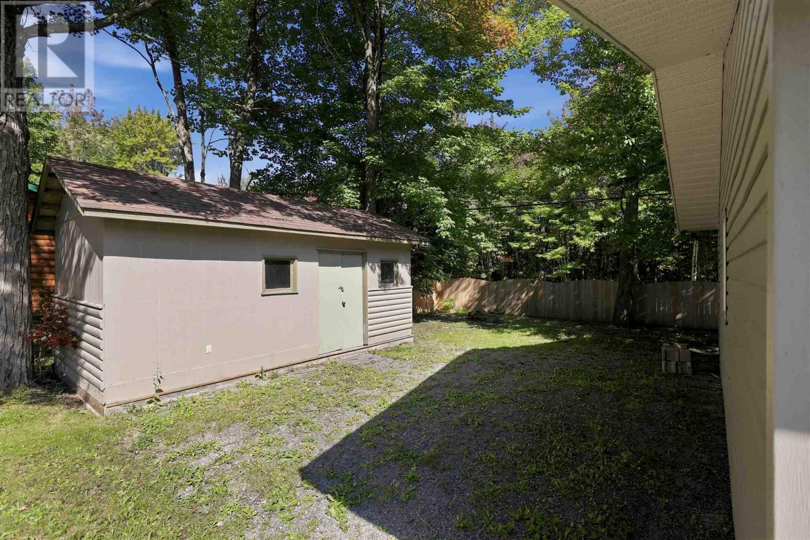 365 Sunnyside Beach Rd Property Photo 28