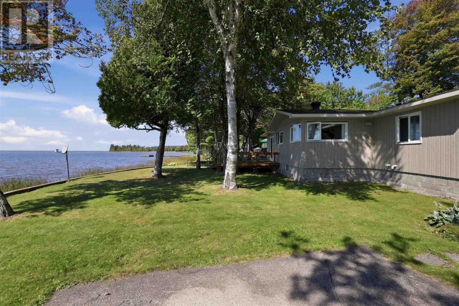 365 Sunnyside Beach Rd Property Photo 32
