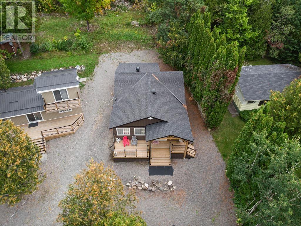 286 Harmony Beach Rd Property Photo 4