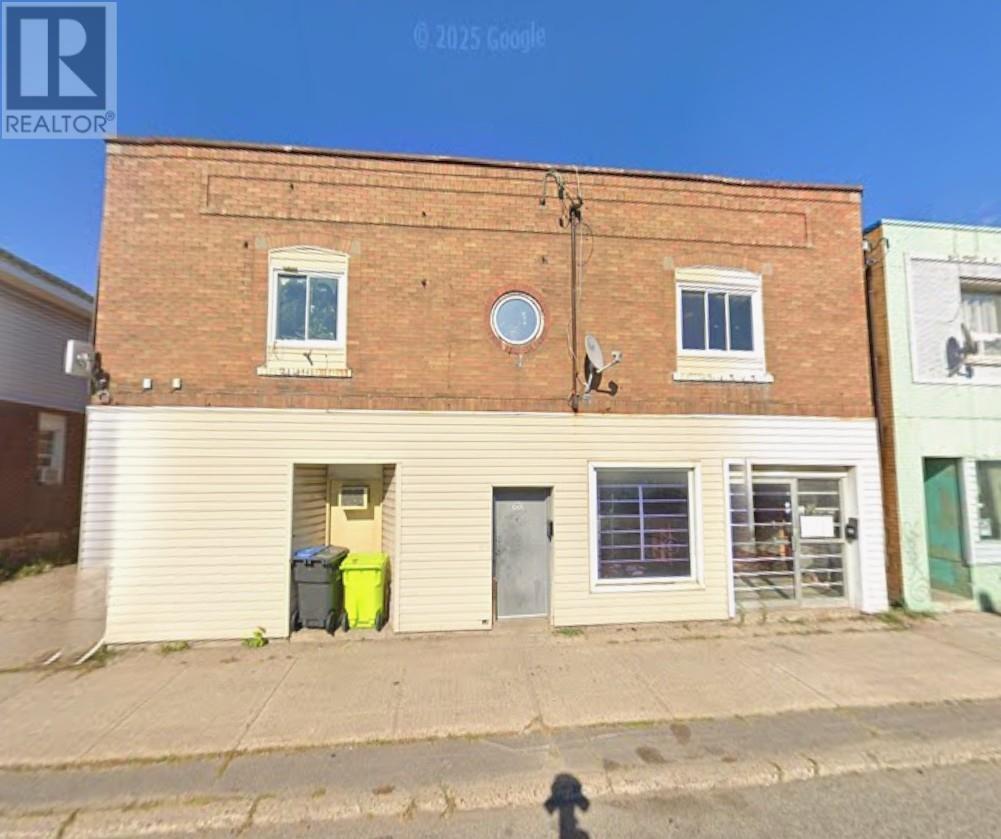 62 Wellington St Property Photo 1