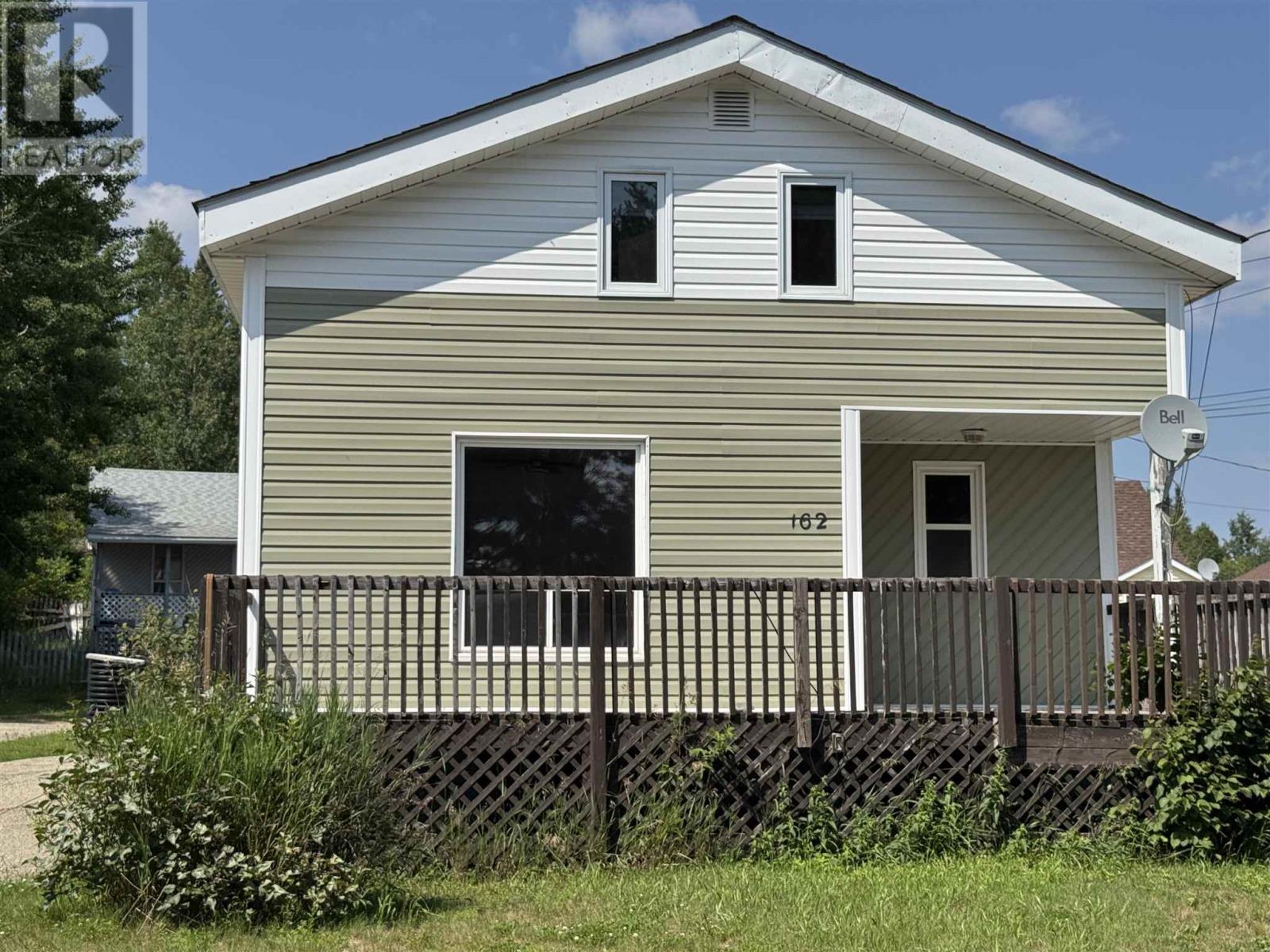 162 Martel Rd Photo de la propriété 1