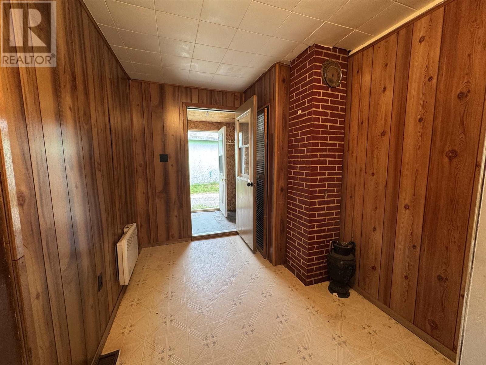 162 Martel Rd Property Photo 4