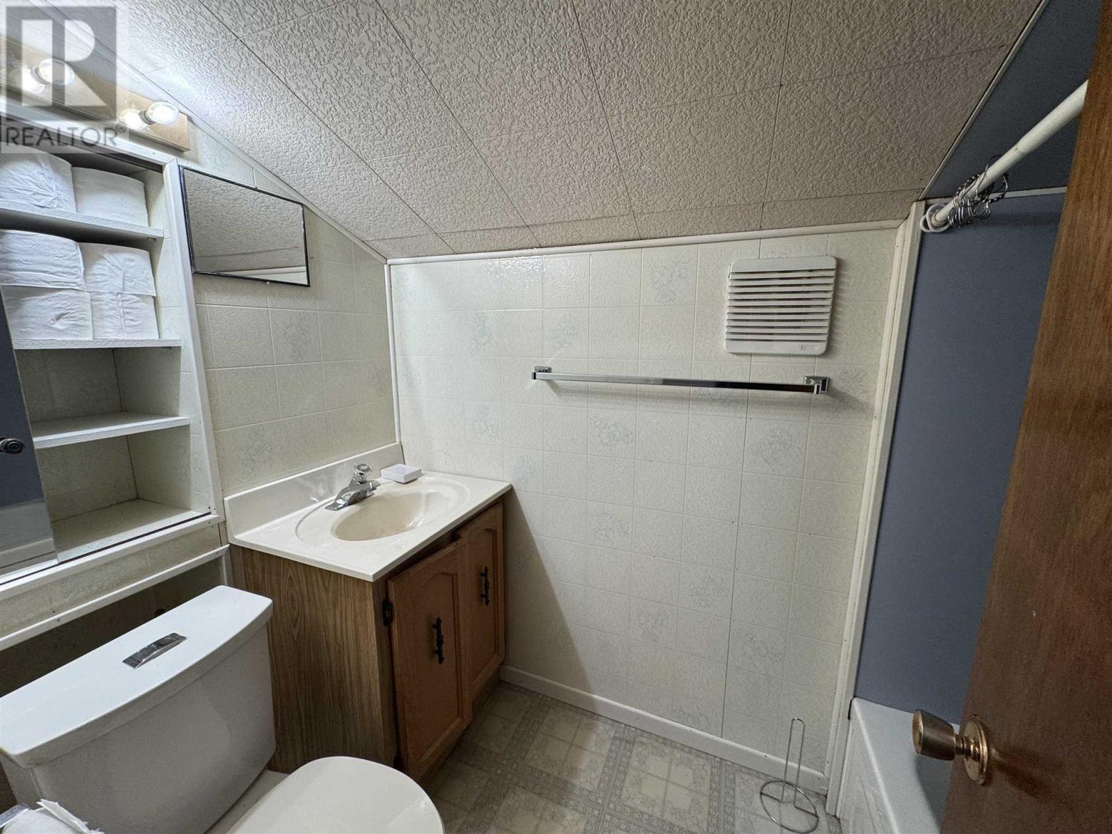 162 Martel Rd Property Photo 21