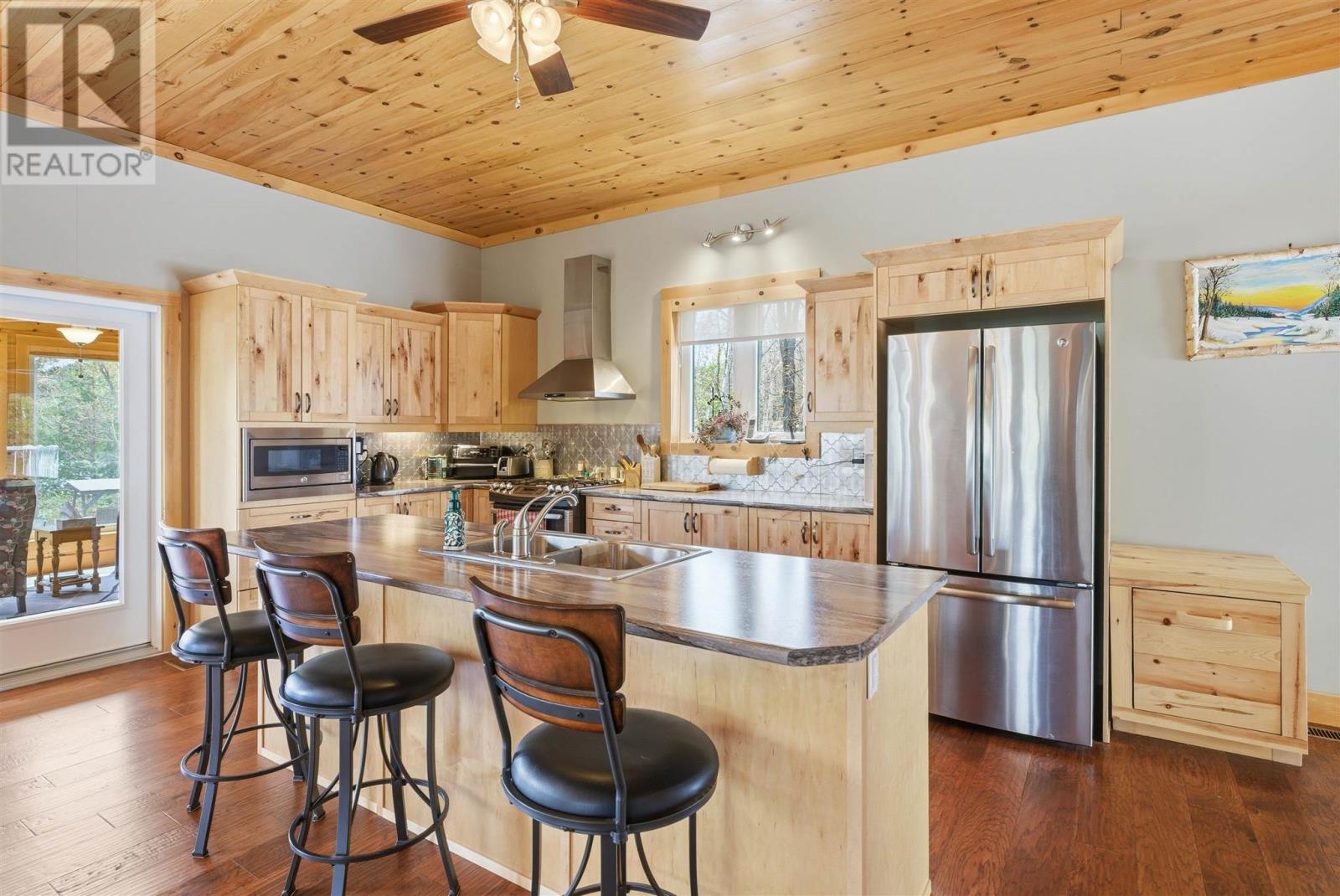 837 Stanrock Rd Property Photo 14