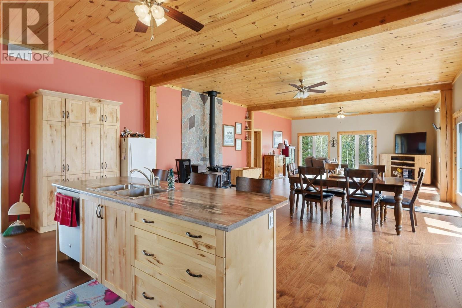 837 Stanrock Rd Property Photo 16