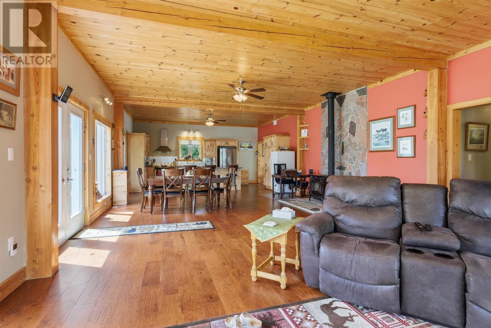 837 Stanrock Rd Property Photo 23