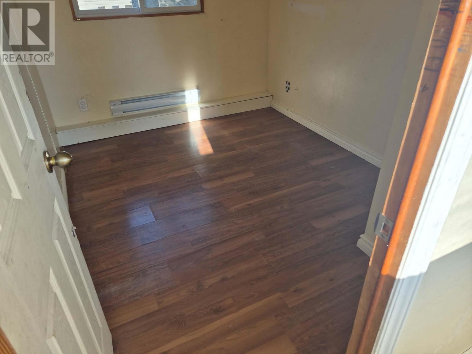 5 Willa Dr Property Photo 8