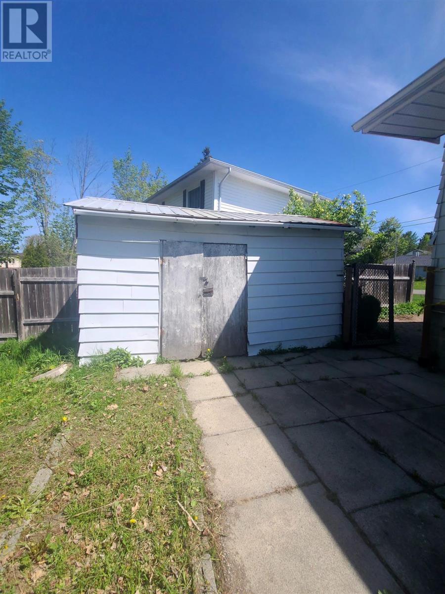43 Poplar Rd Property Photo 2