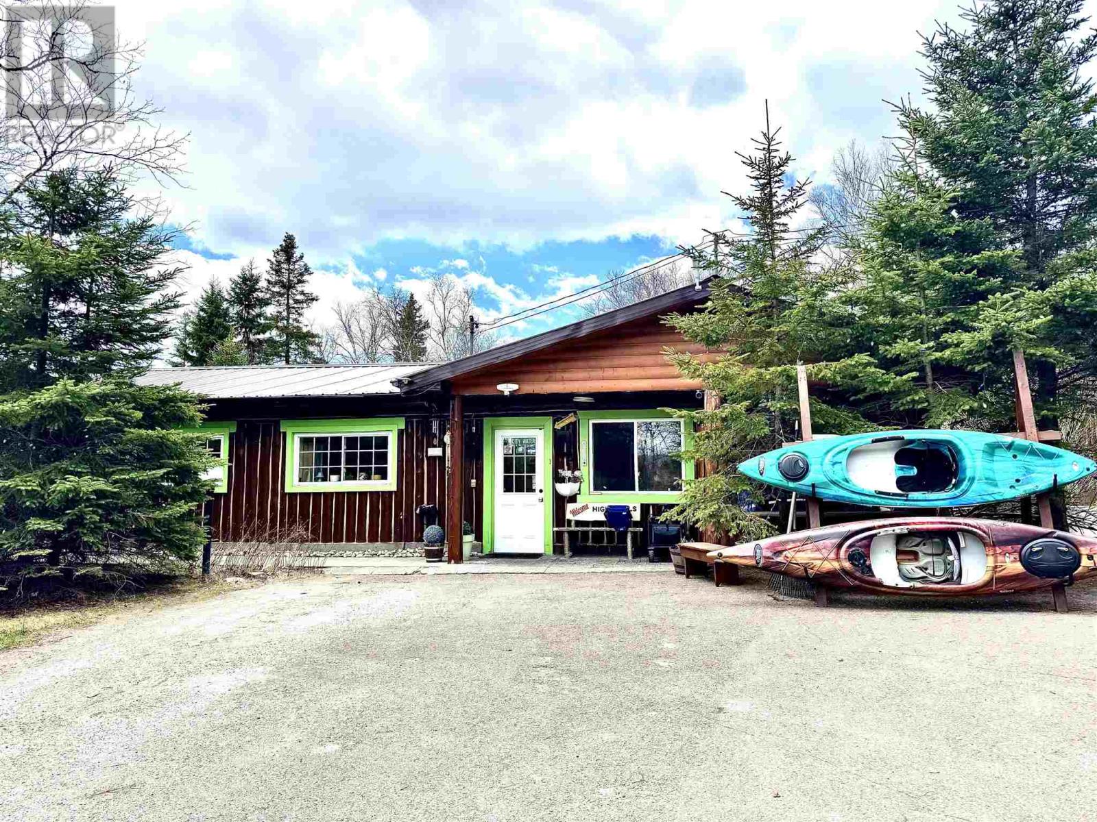 280 Highway 17 N Property Photo 1