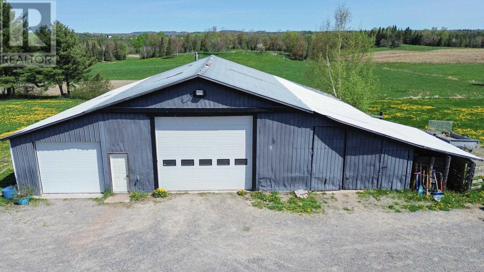 476 Cloudslee Rd Property Photo 3