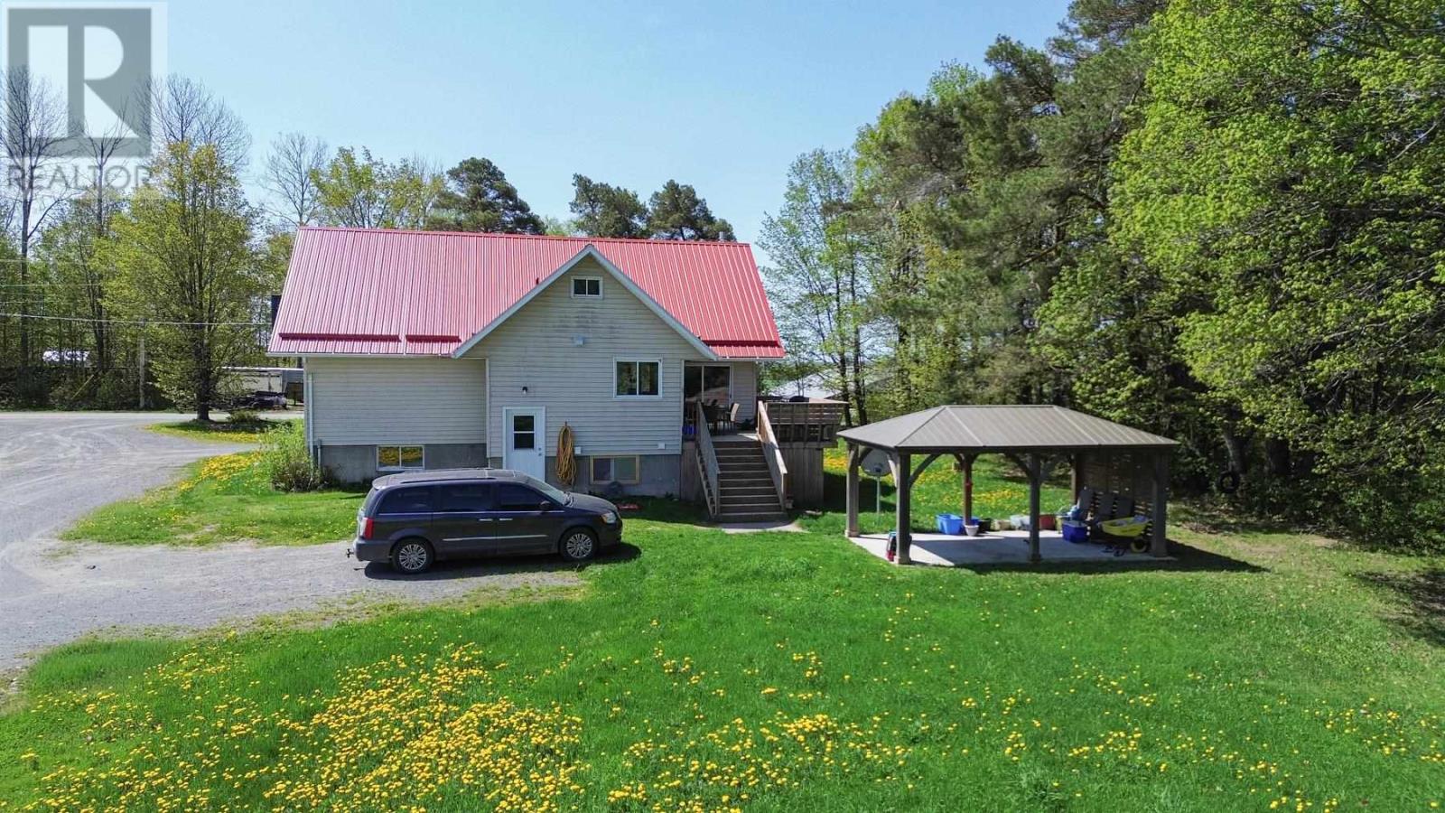 476 Cloudslee Rd Property Photo 12