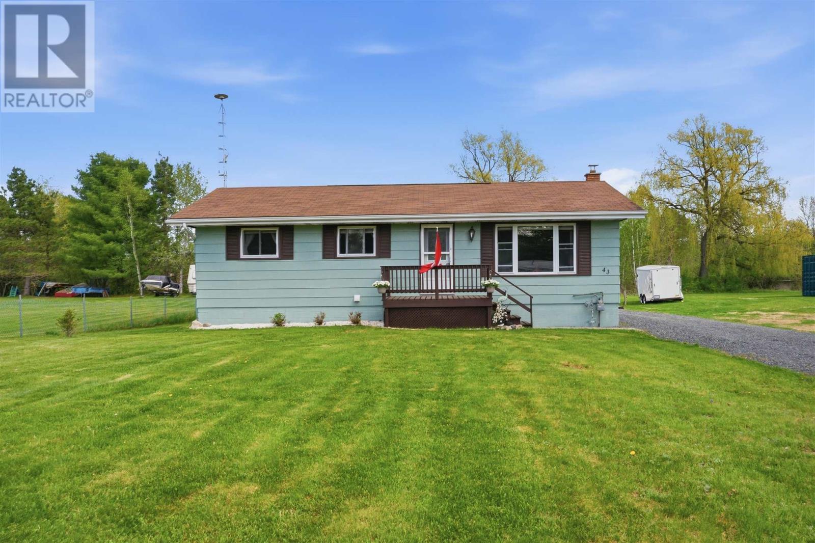 43 Mississagi CRES Property Photo 1