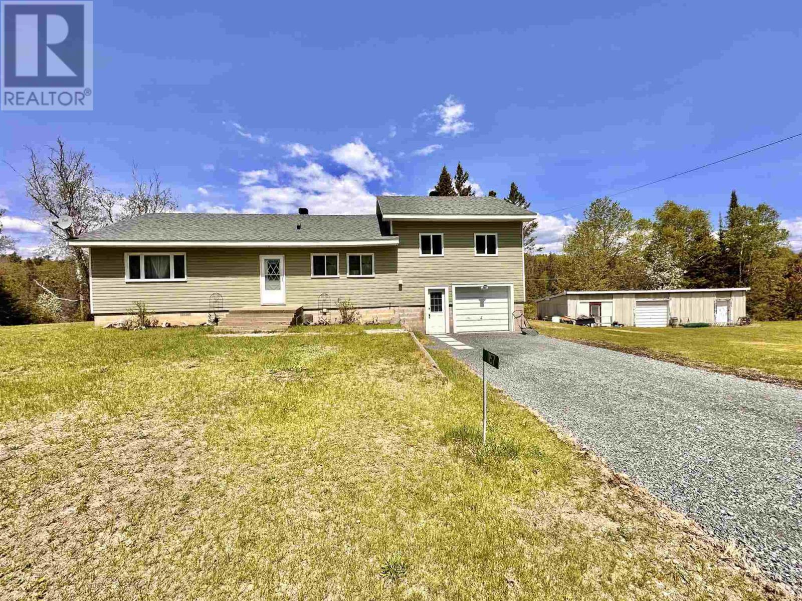 1157 Martin Rd Property Photo 1