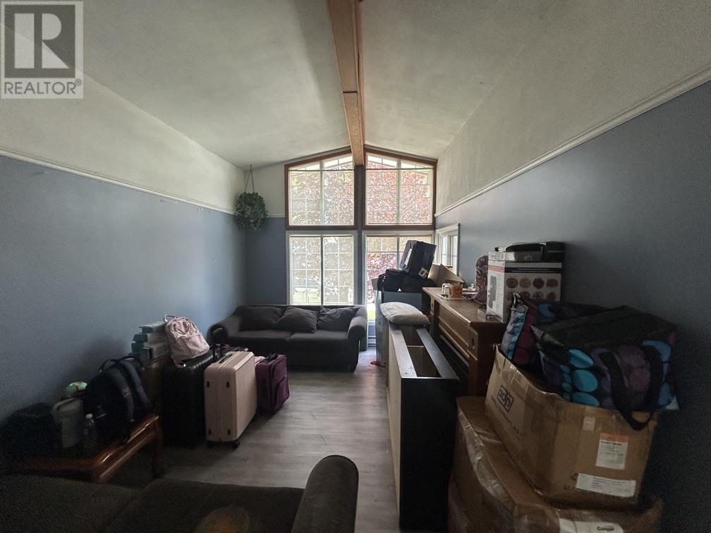 9 Tadcaster Pl Property Photo 10