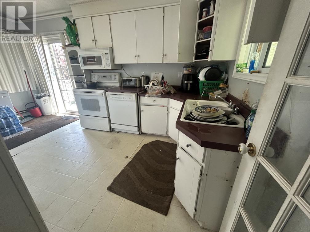 9 Tadcaster Pl Property Photo 11