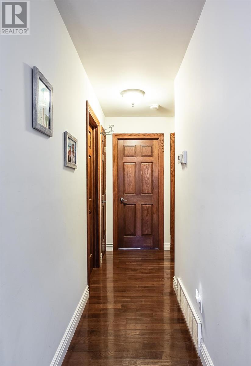 151 Walnut St Property Photo 20