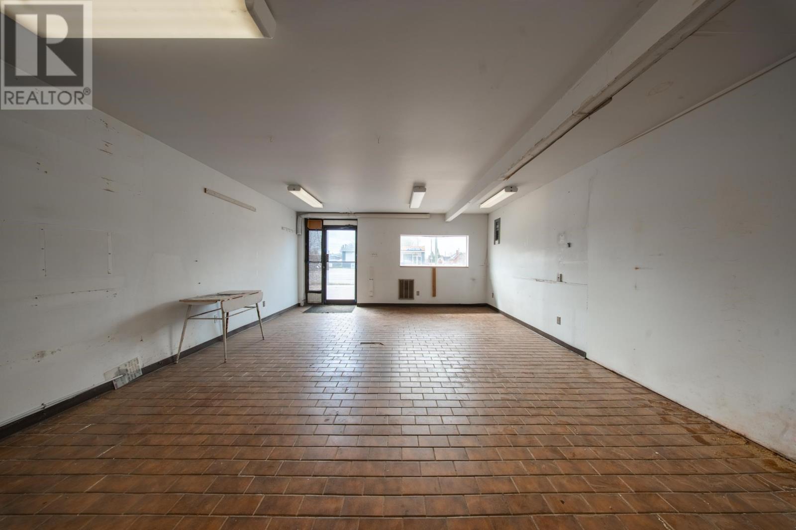258 Goulais Ave Property Photo 12
