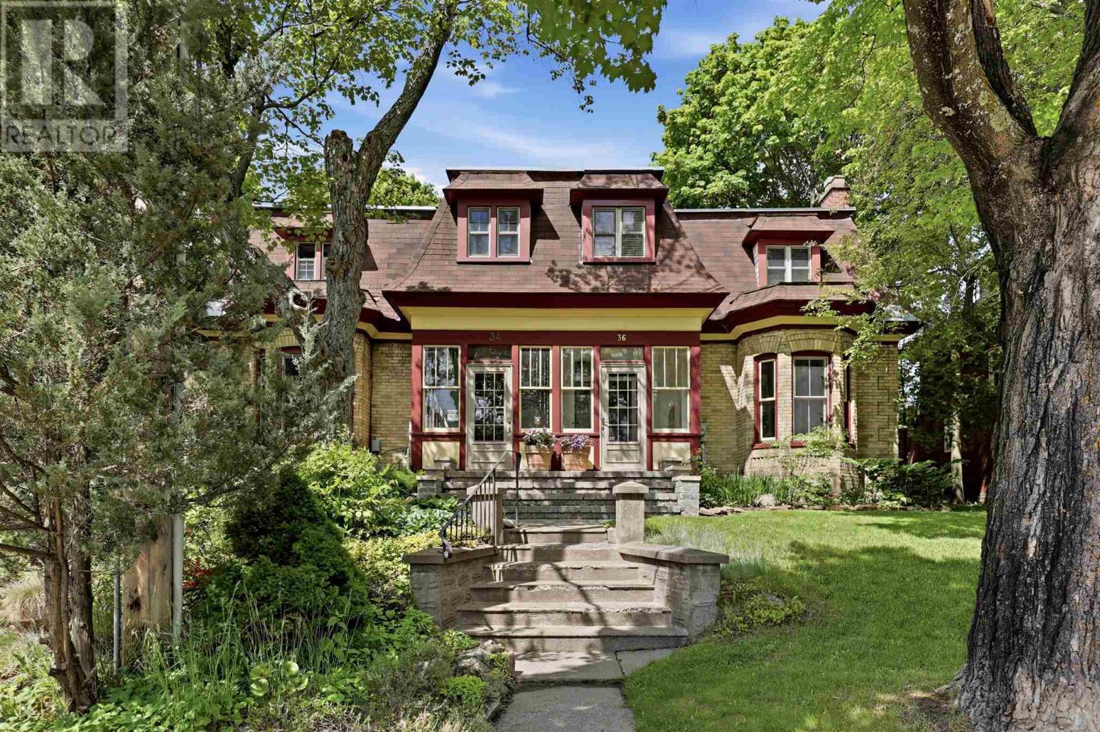 36 Herrick ST Property Photo 1