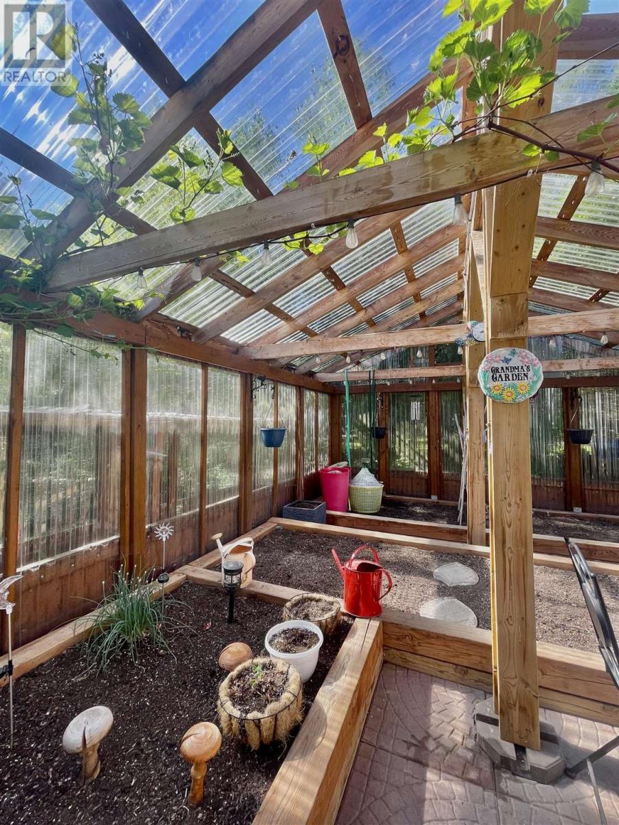 2778 Canoe Point Rd Property Photo 36