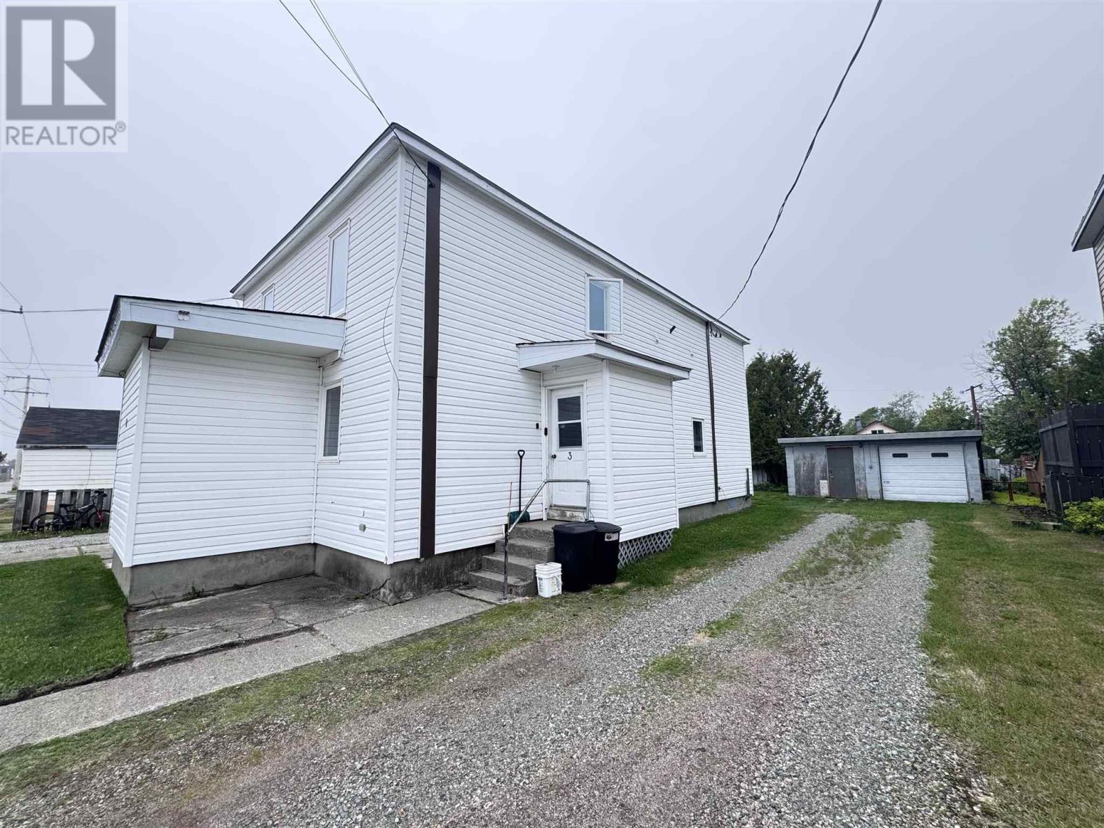 18 Mckinley Ave Property Photo 2