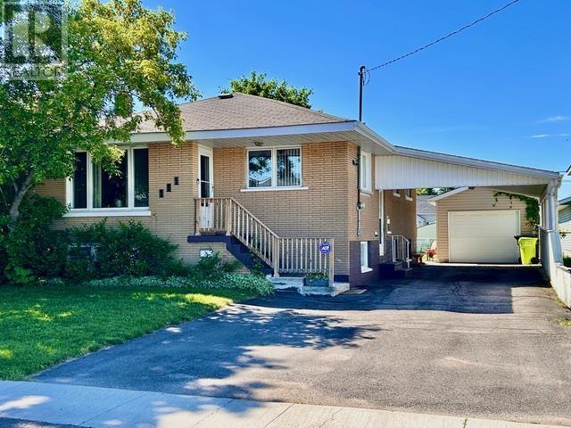 111 Estelle ST