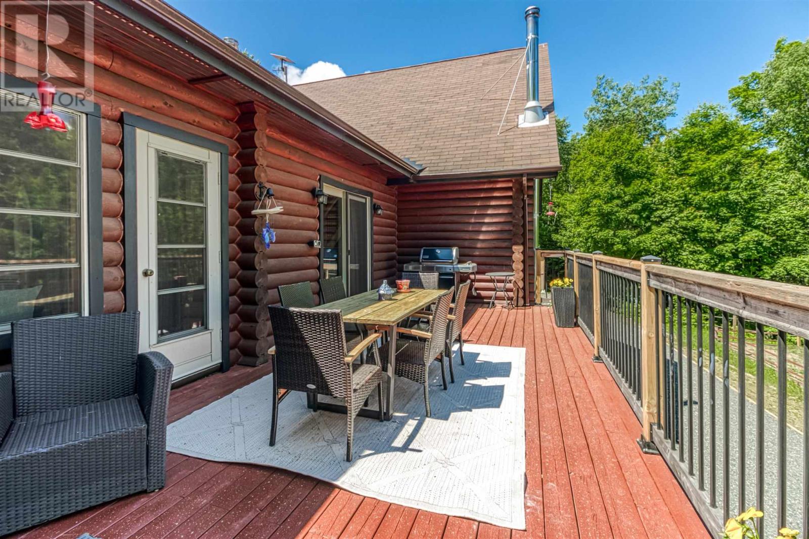 6 Quirke Ln Property Photo 7