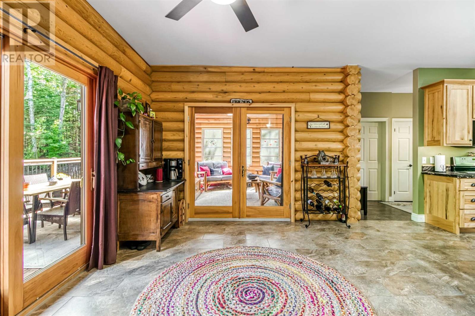6 Quirke Ln Property Photo 21