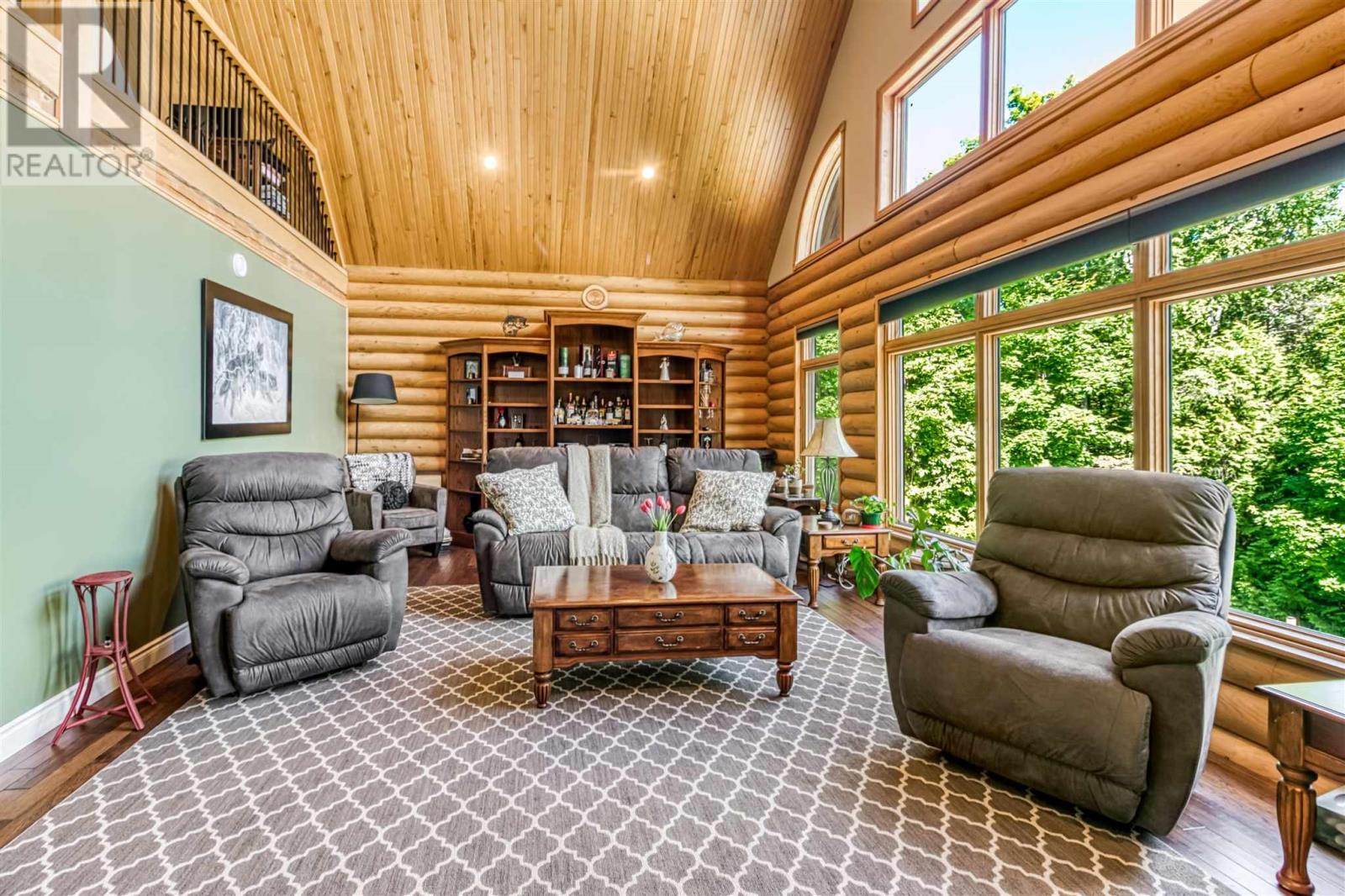 6 Quirke Ln Property Photo 23