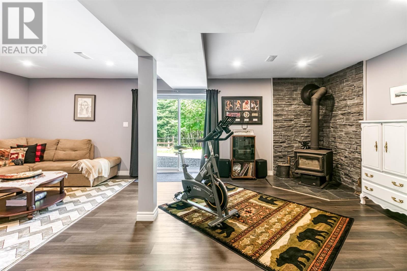 6 Quirke Ln Property Photo 35