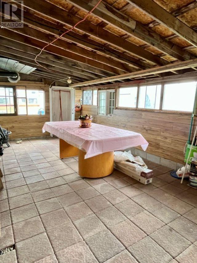 8 John Property Photo 18
