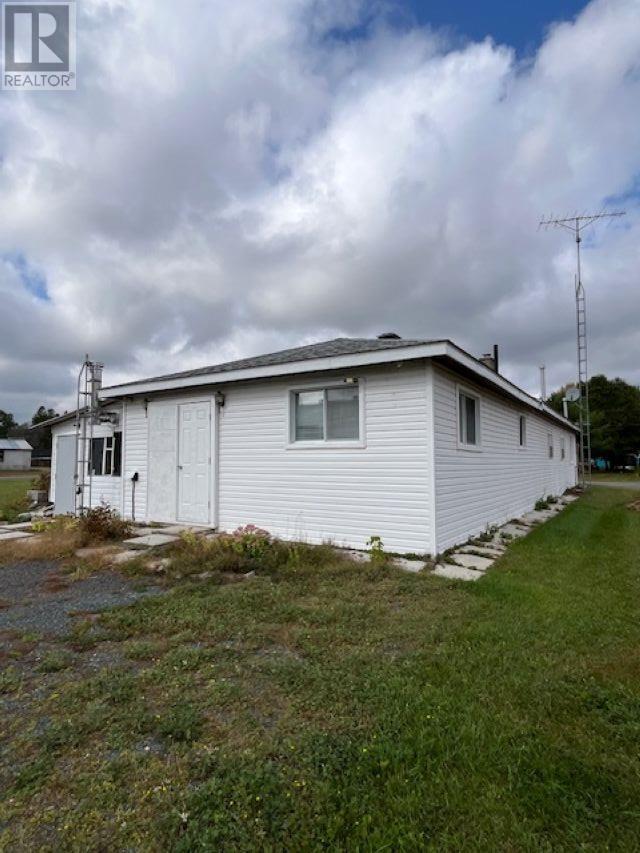 8 John Property Photo 22