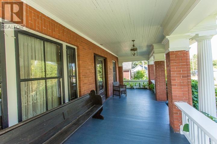 31 Taylor St Property Photo 3