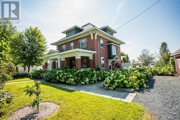 31 Taylor St Property Photo 43