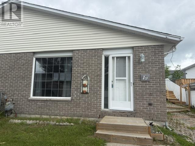 10 Farrell CRES