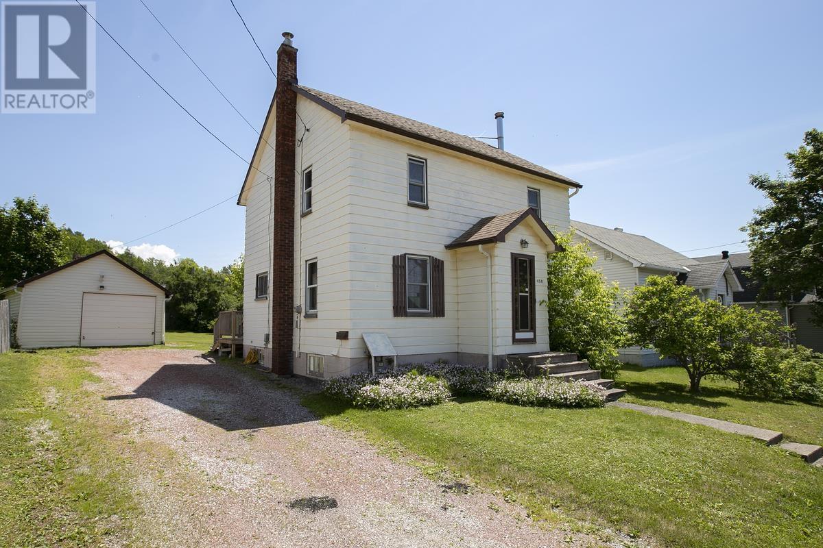 458 North ST