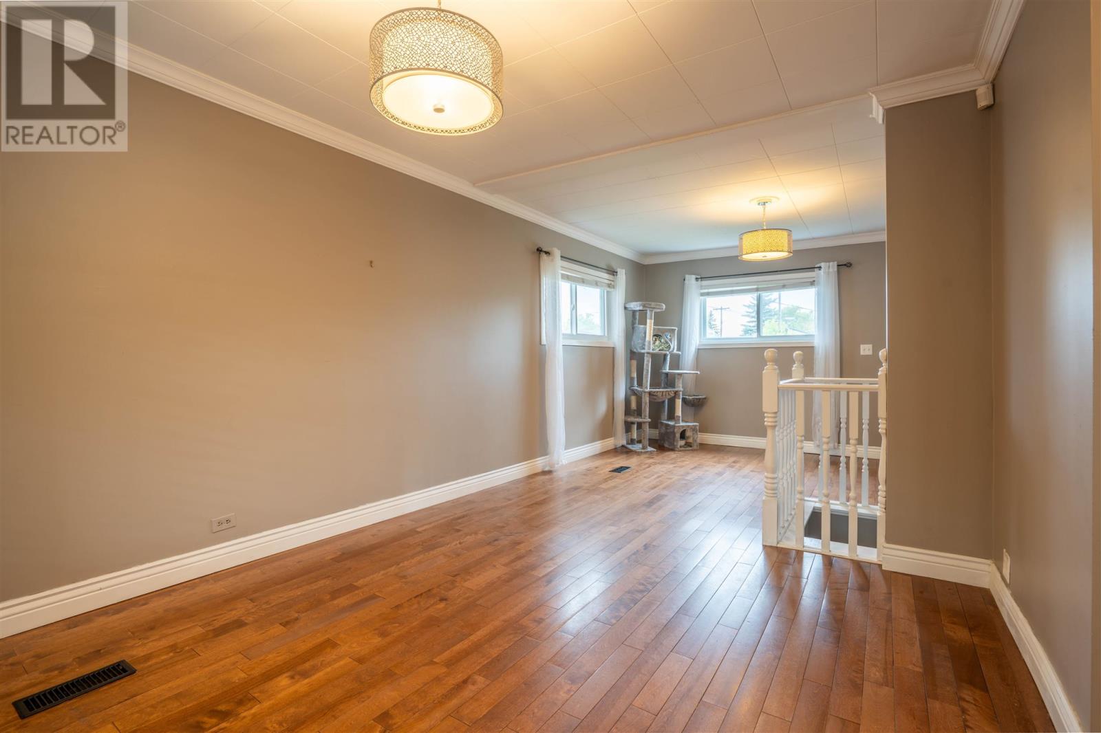 473 Charles St Property Photo 6