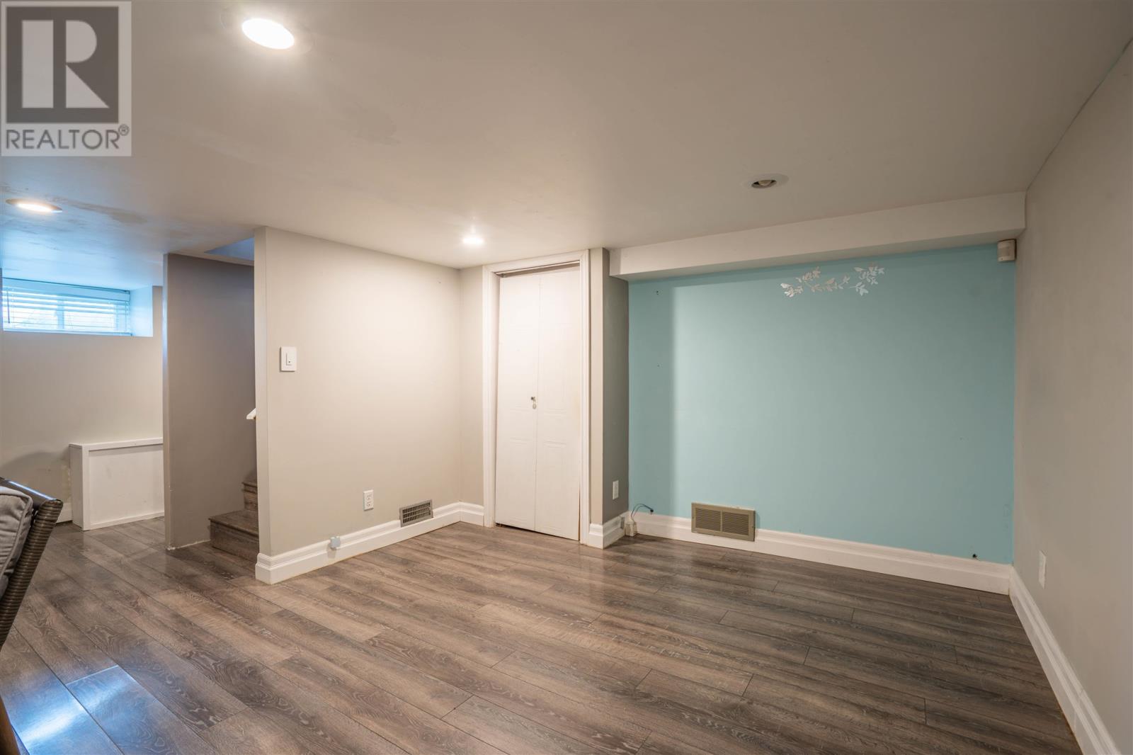 473 Charles St Property Photo 28
