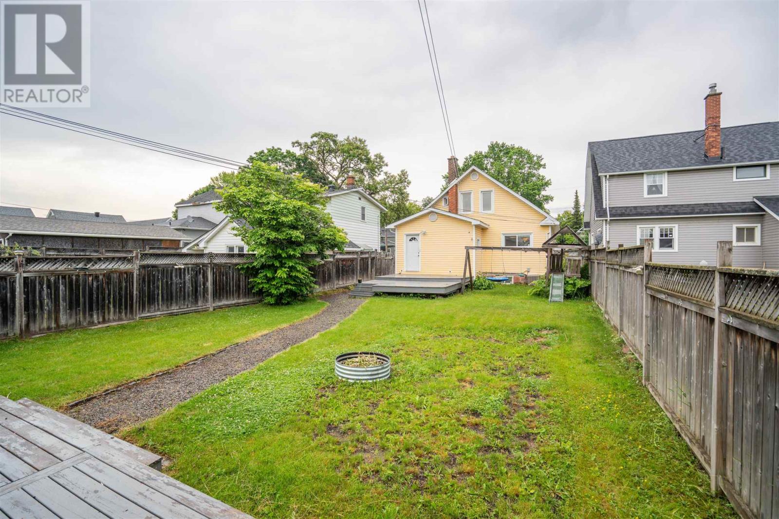 473 Charles St Property Photo 32