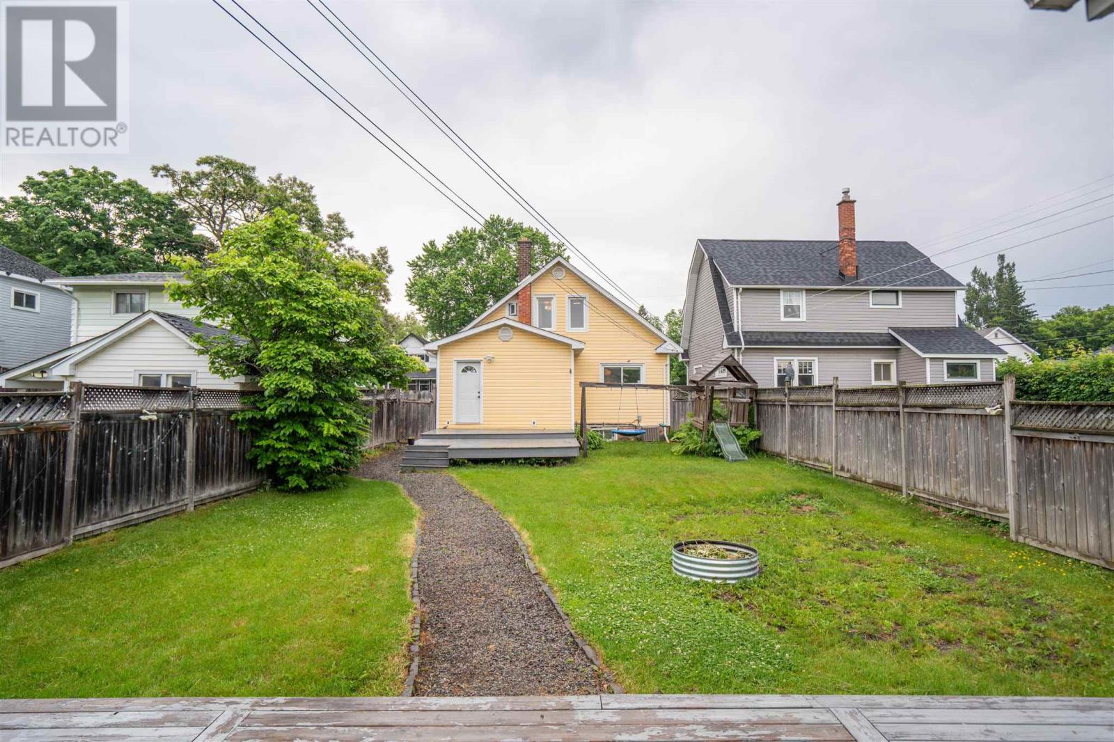 473 Charles St Property Photo 33
