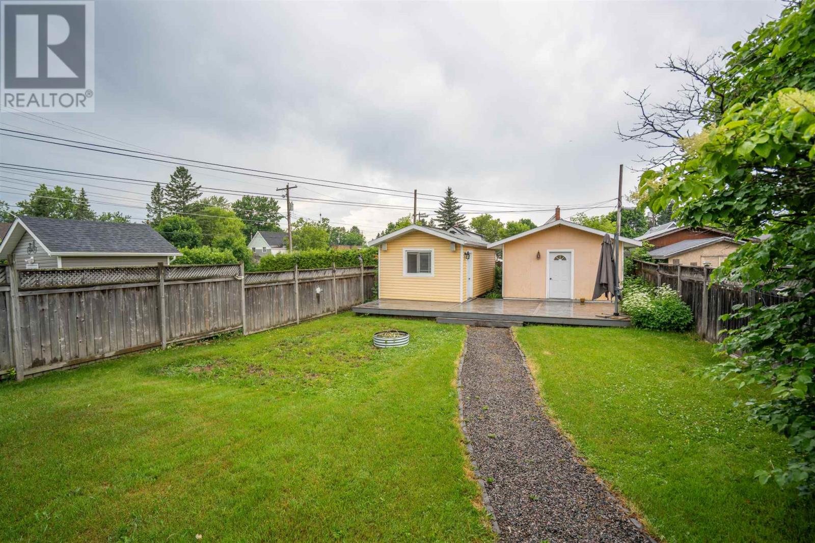 473 Charles St Property Photo 36