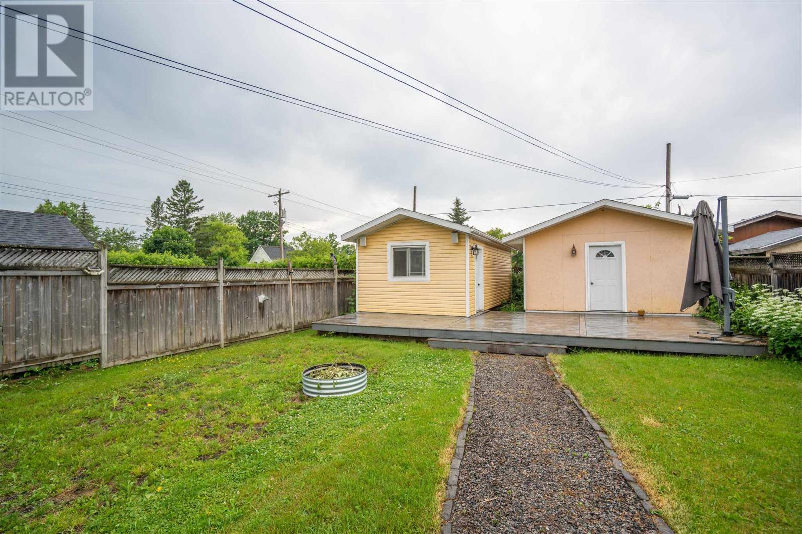 473 Charles St Property Photo 37