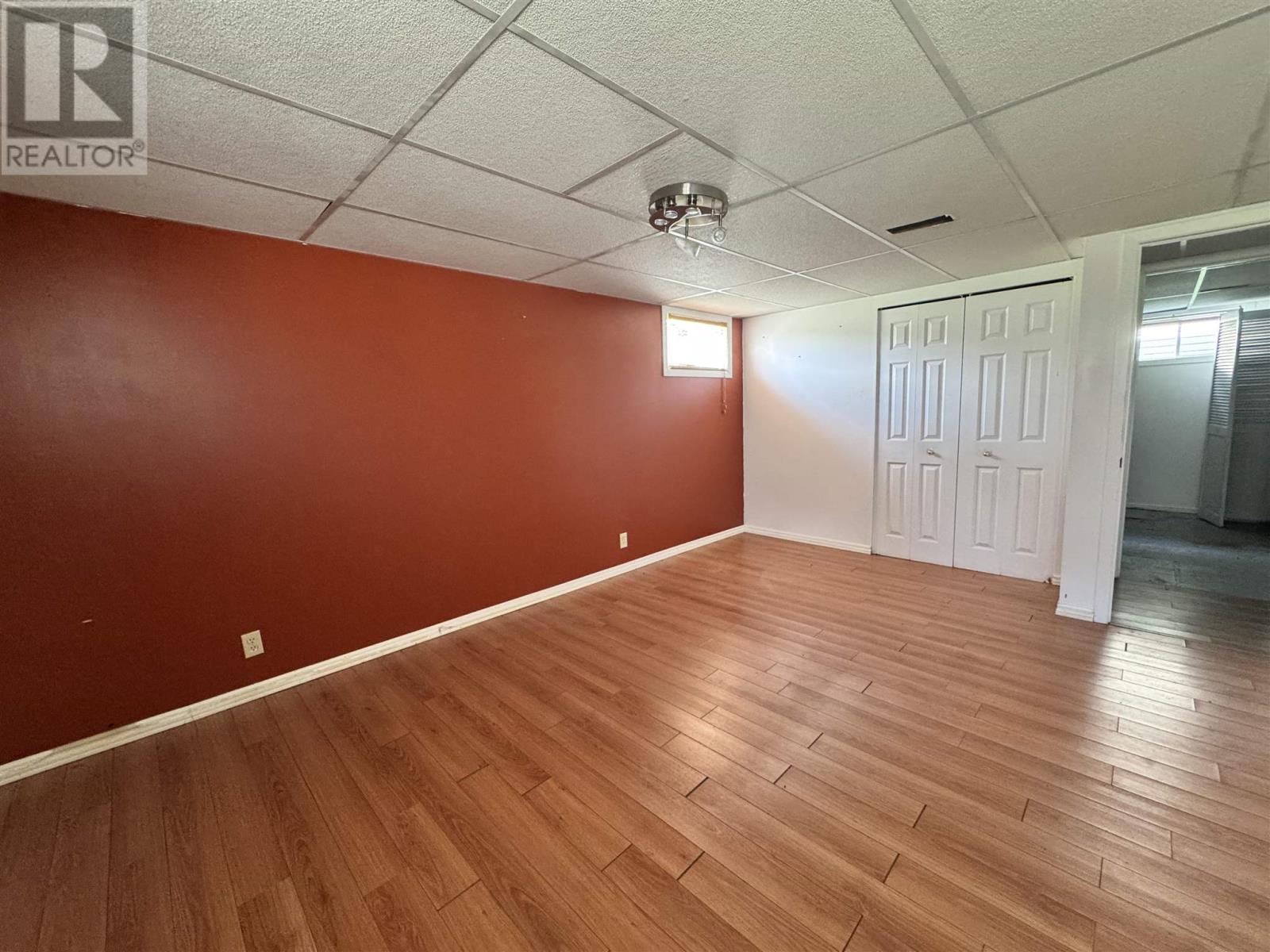 300 Martel Rd Property Photo 21