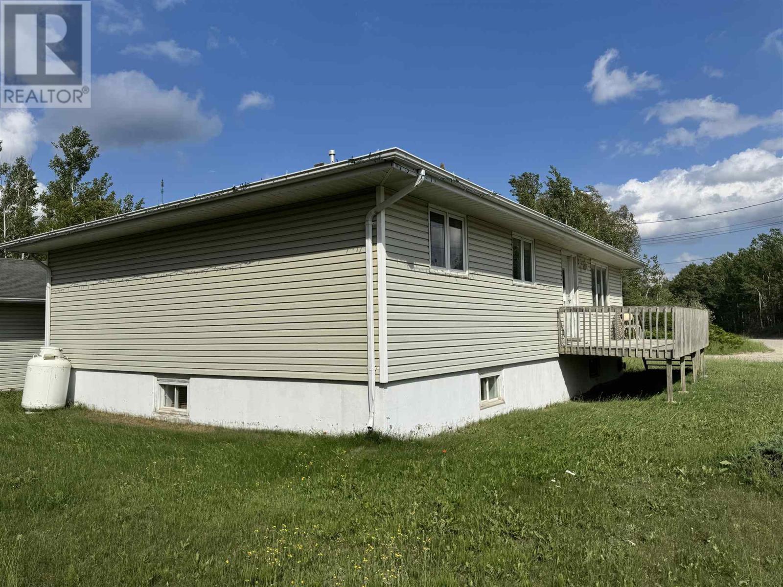 300 Martel Rd Property Photo 31